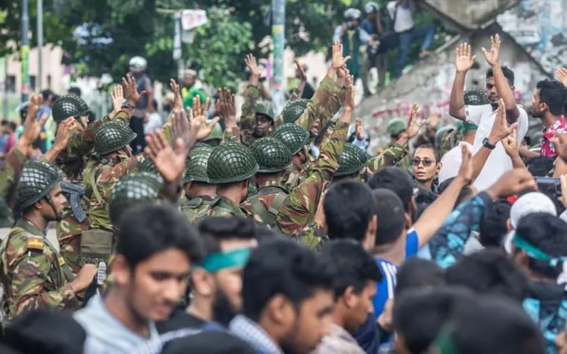 কোন কাল্পনিক বয়ান নয়, অগ্নিঝরা জুলাই গণঅভ্যুত্থানের অব্যর্থ হাতিয়ার বাংলাদেশ সেনাবাহিনী