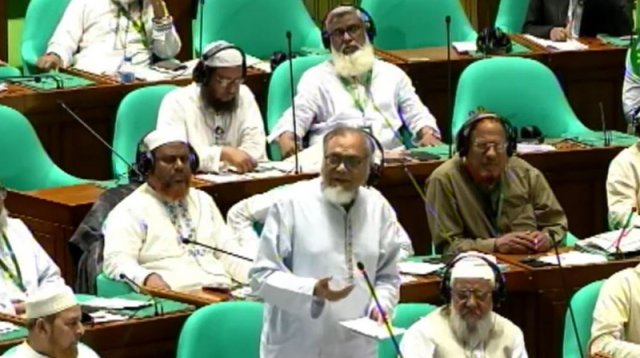 ওয়াসার পানি দুর্গন্ধ, পোকা থাকে: সংসদে জামায়াত এমপি