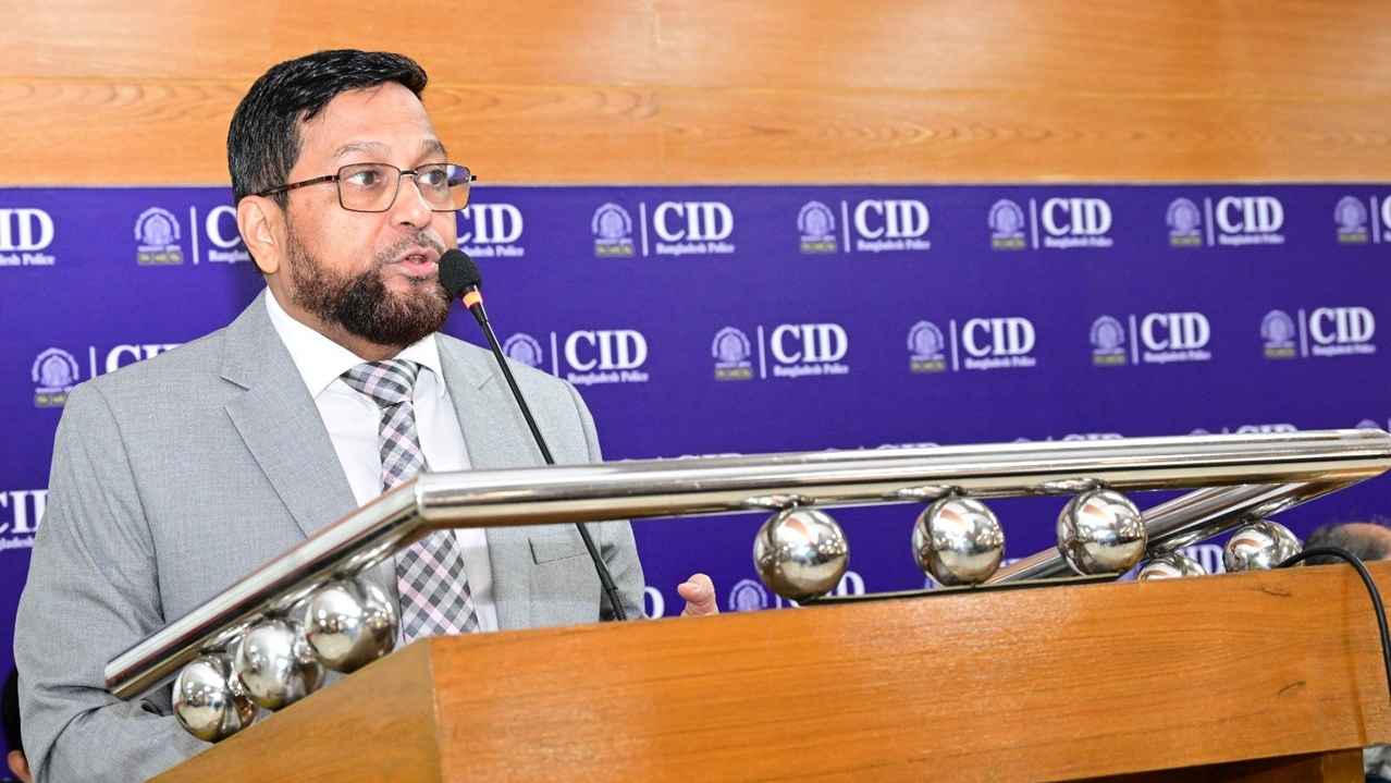 নেতিবাচক কর্মকাণ্ড থেকে বিরত থাকতে হবে: সিআইডি প্রধান
