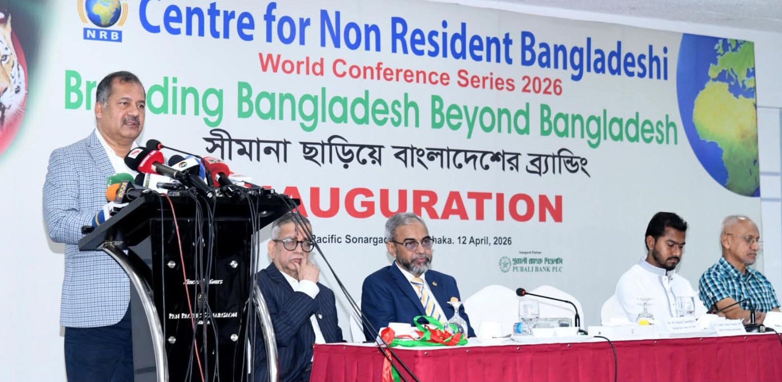 বৈধ পথে রেমিট্যান্স পাঠাতে প্রবাসীদের উৎসাহ দিতে হবে : তথ্যমন্ত্রী