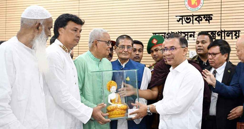 প্রধানমন্ত্রীর সঙ্গে বৌদ্ধ সম্প্রদায়ের নেতাদের সাক্ষাৎ
