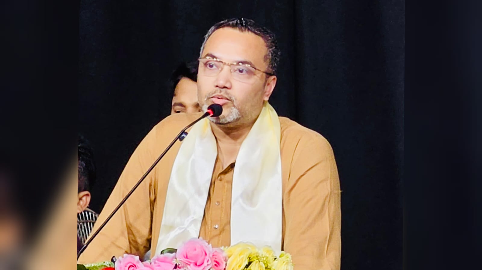 বাকস্বাধীনতা মানে মানুষকে সম্মান জানানো : প্রধানমন্ত্রীর উপদেষ্টা মাহদী আমিন