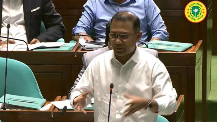 বৃষ্টিতে ফসল হারানো কৃষকদের পাশে সরকার, বিশেষ সহায়তার ঘোষণা
