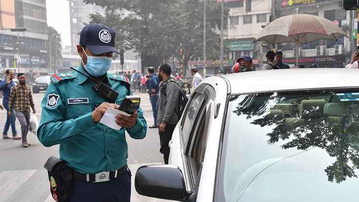 ট্রাফিক আইন লঙ্ঘনে ২ দিনে ডিএমপির ২৬৯৫ মামলা