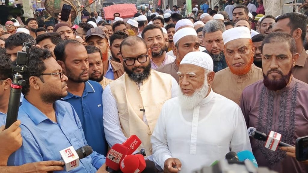 সিন্ডিকেট চাঁদাবাজির কারণে বাজারে অস্থিরতা: জামায়াত আমির