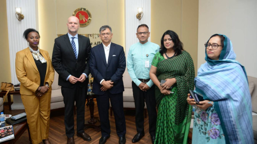 স্বরাষ্ট্রমন্ত্রীর সঙ্গে ইউএনএইচসিআরের কান্ট্রি রিপ্রেজেনটেটিভের সাক্ষাৎ