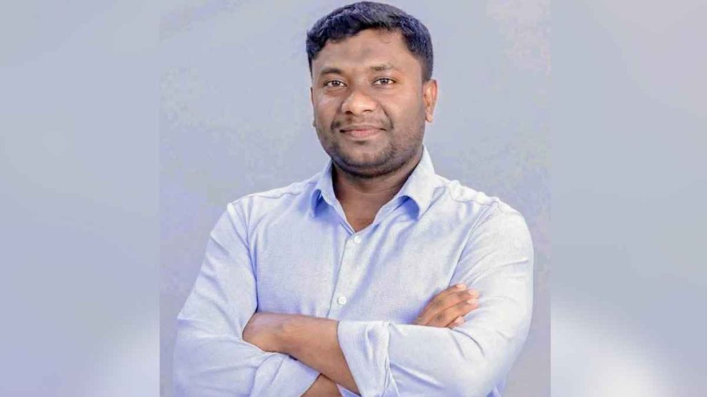 প্রেমের সম্পর্ক প্রমাণিত হওয়ায় সেই শিবির নেতাকে বহিষ্কার