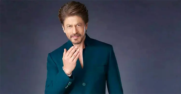 ‘স্বামীর চেয়েও আপনাকে বেশি ভালোবাসি’, শুনে লজ্জা পেলেন শাহরুখ