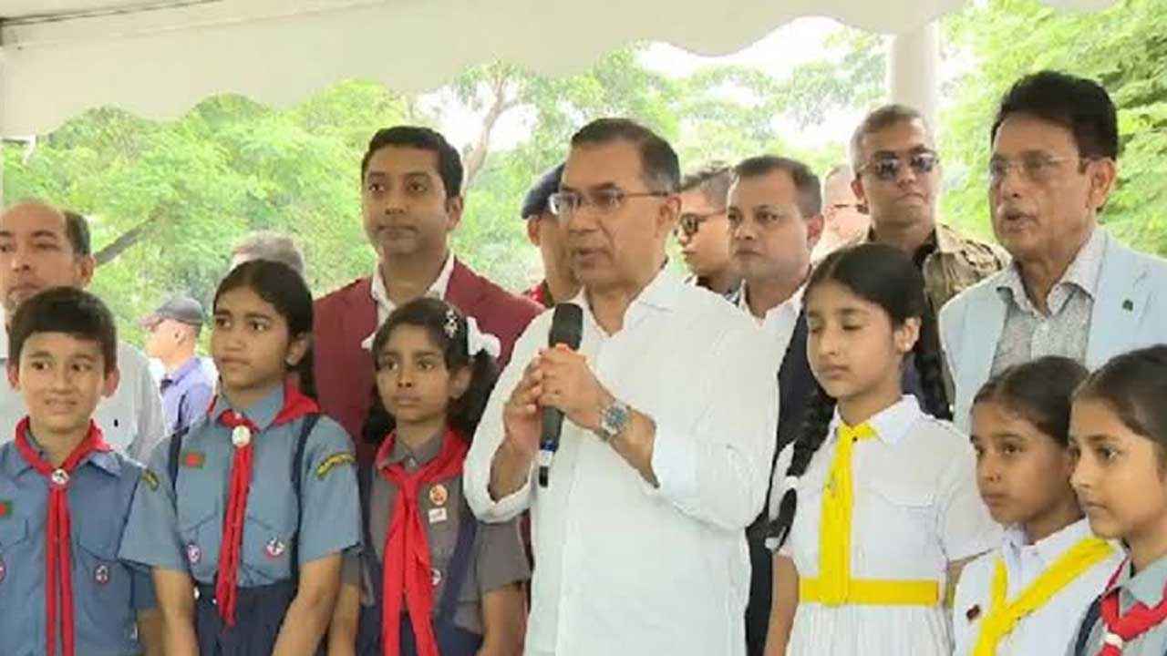 শিক্ষার্থীদের প্রতিবছর একটি করে গাছ লাগানোর আহ্বান প্রধানমন্ত্রীর