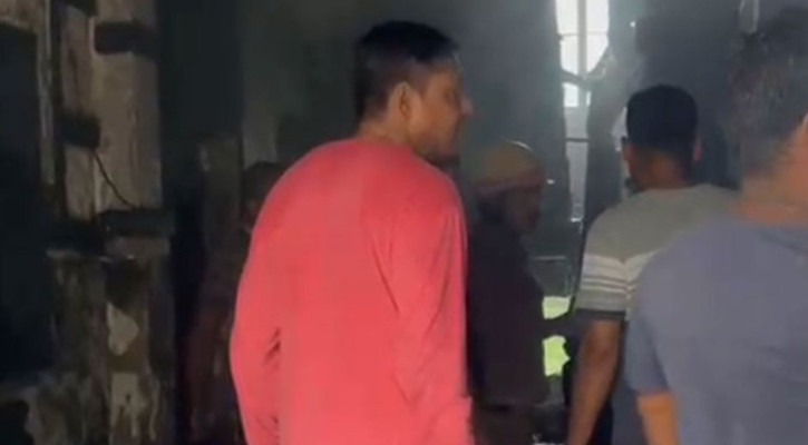 তারাপীঠে চারতলা হোটেলে আগুন, নিহত ৭