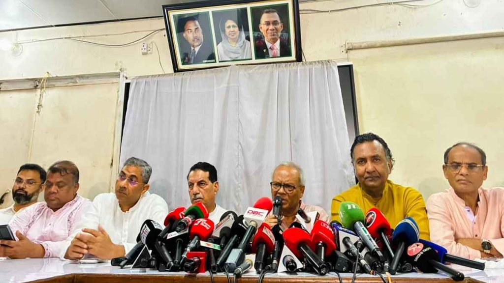 চাঁদাবাজ-দখলবাজদের কড়া হুঁশিয়ারি রিজভীর