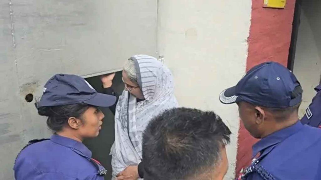 স্বামীকে শেষ বিদায় জানিয়ে ফের কারাগারে দীপু মনি