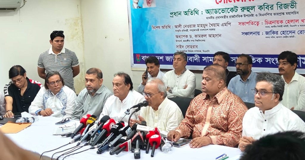 বাজেটের বাইরে ৪০ হাজার কোটি টাকা ব্যয় করে জ্বালানি-বিদ্যুৎ সংকট সমাধানের উদ্যোগ: রিজভী