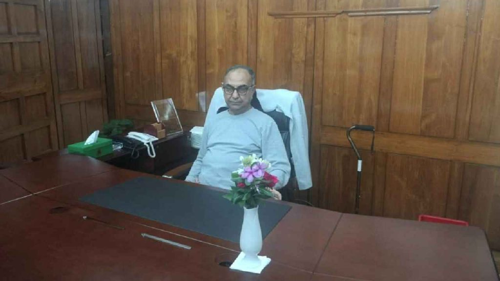 দেশে ফিরে নিজ দফতরে মির্জা আব্বাস