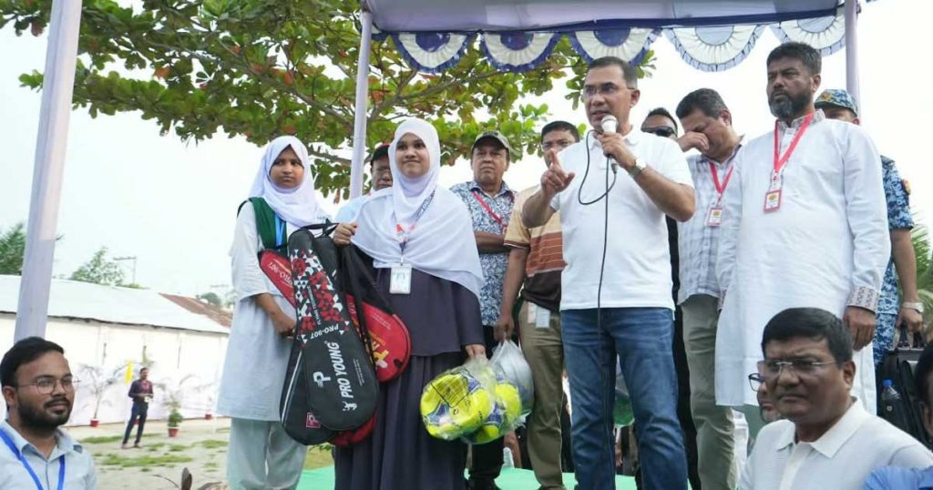 বিরোধীদের সচেতন হওয়ার আহ্বান প্রধানমন্ত্রীর