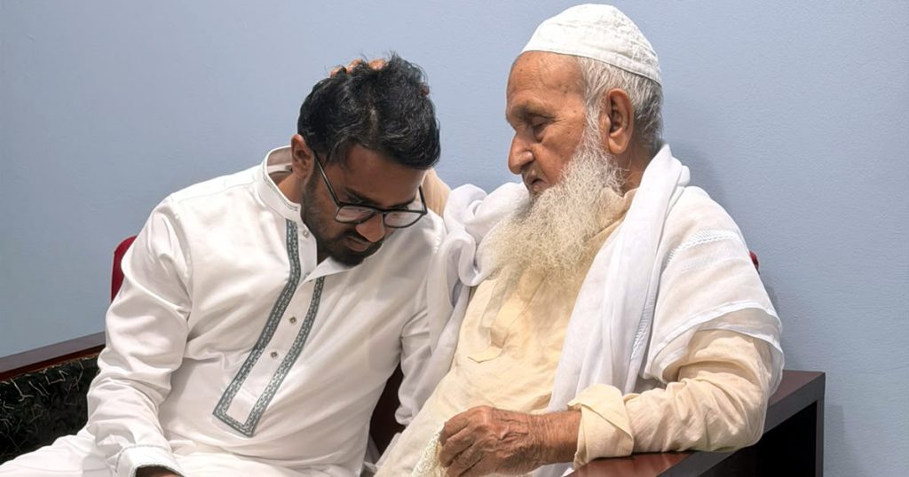 বাবুনগরীর সঙ্গে রাশেদ খাঁনের সৌজন্য সাক্ষাৎ