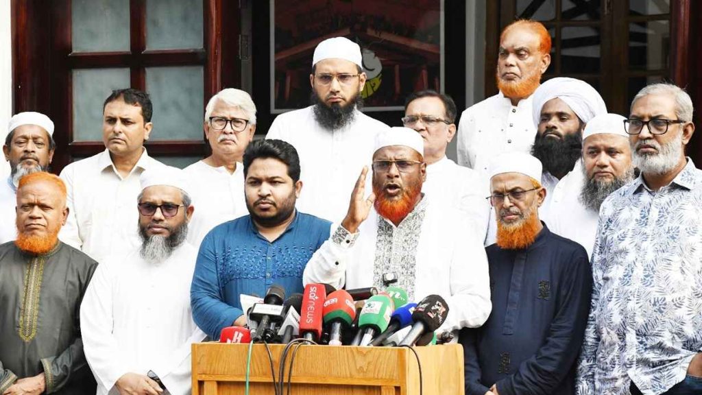 ঢাকা থেকে খুলনা-যশোর-কুষ্টিয়া, ৩১ অক্টোবর ১১ দলের লংমার্চ